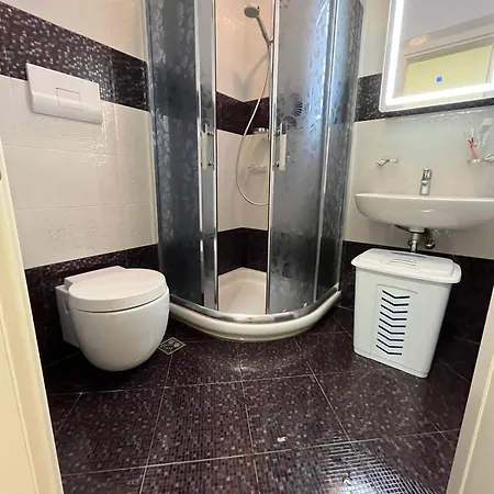 아파트 Vlora Home *